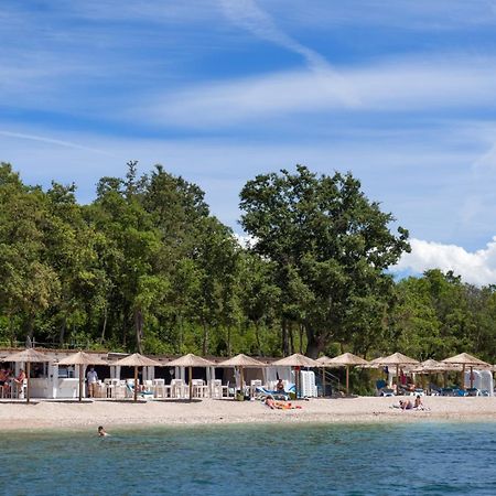 Appartamento Riva Garden Exclusive Funtana Esterno foto
