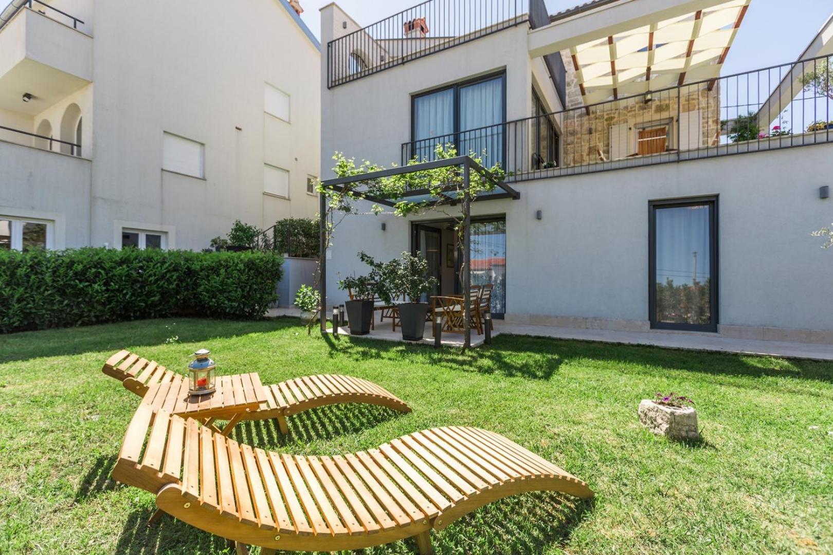 Appartamento Riva Garden Exclusive Funtana Esterno foto