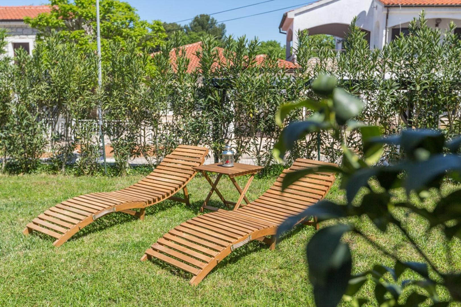Appartamento Riva Garden Exclusive Funtana Esterno foto